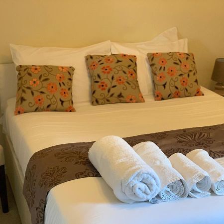 The Globe Inn Penrith Εξωτερικό φωτογραφία